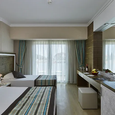 Palmet Kiris 3* Kemer